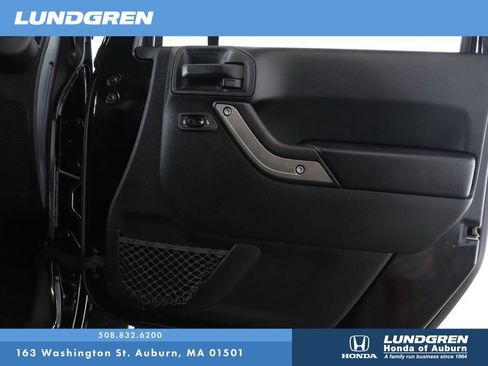 Used 2018 Jeep Wrangler Unlimited Sport S AWD/4WD image 14