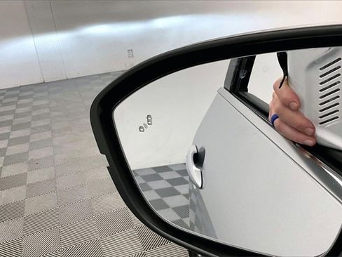 New 2025 Nissan Pathfinder S image 27