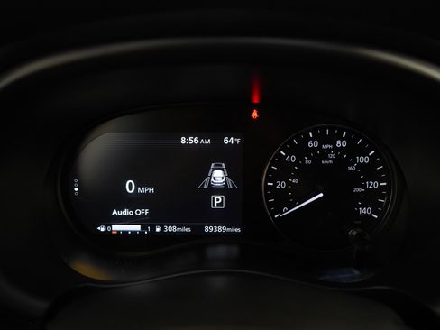 Used 2021 Nissan Kicks SV FWD image 23