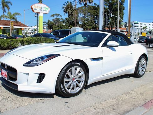 Used 2016 Jaguar F-TYPE Convertible image 11