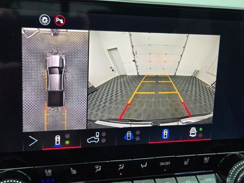 New 2026 GMC Canyon Denali w/ LPO, Denali Black Edition image 3