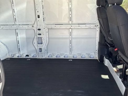 Used 2023 RAM ProMaster 2500 FWD image 10