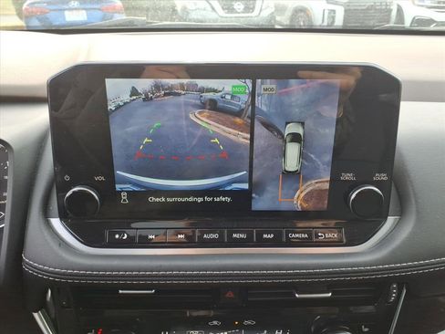 Used 2023 Nissan Rogue SL w/ SL Premium Package image 12