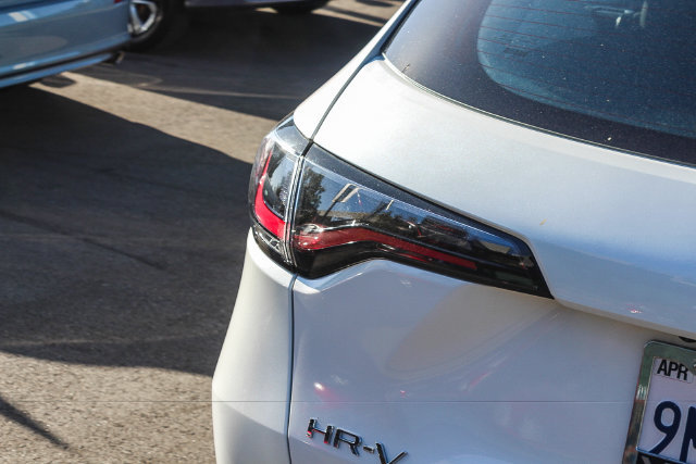 Used 2024 Honda HR-V LX image 8