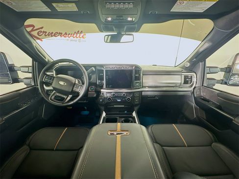 Used 2024 Ford F350 Platinum image 10