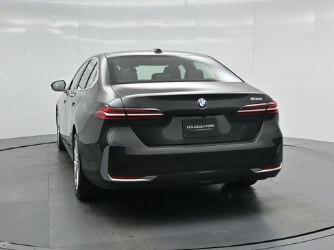 Used 2025 BMW 530i image 25