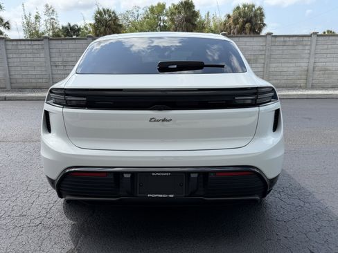 Certified 2024 Porsche Macan Turbo Electric image 10