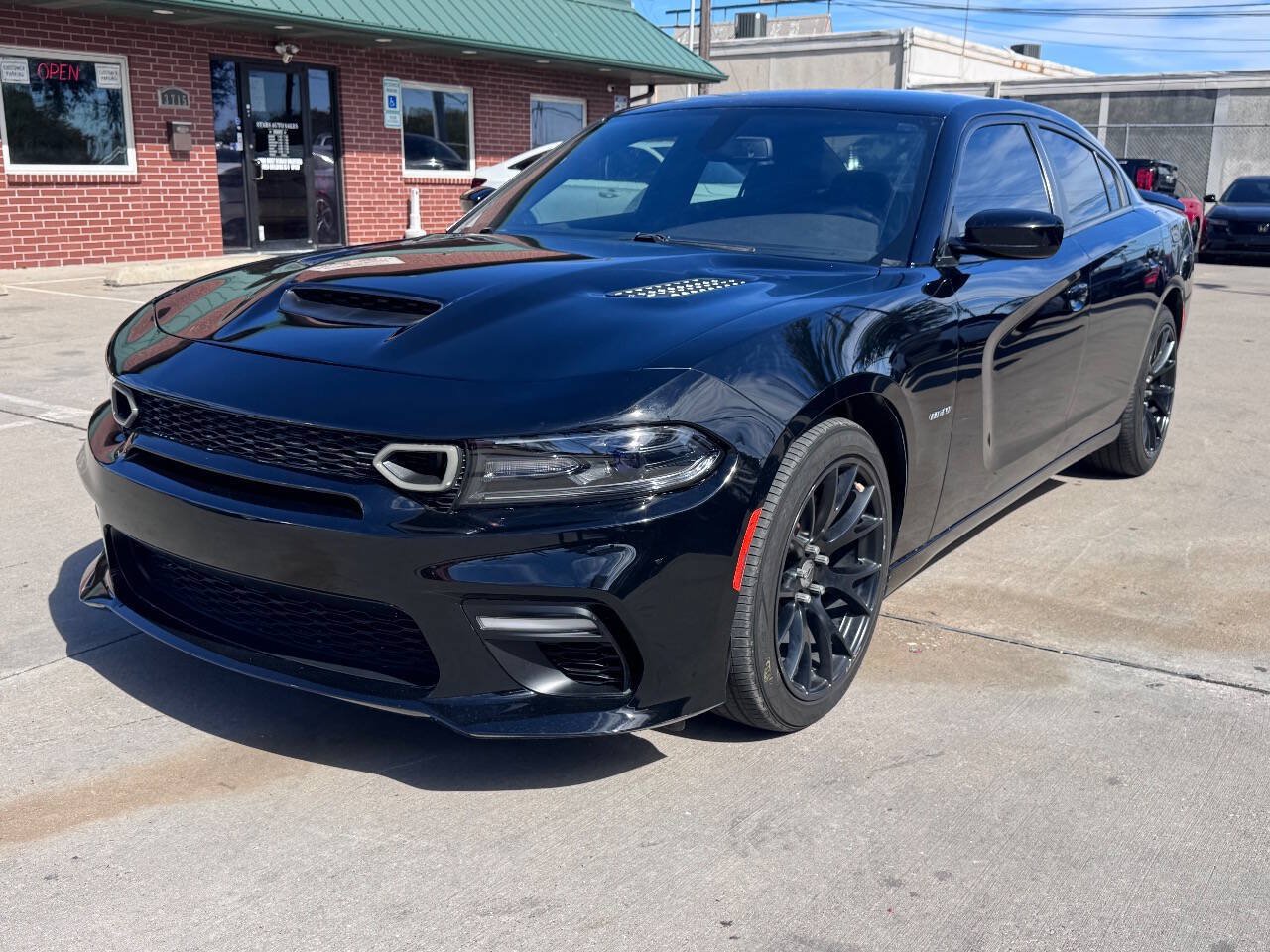 Used 2019 Dodge Charger R/T RWD image 1