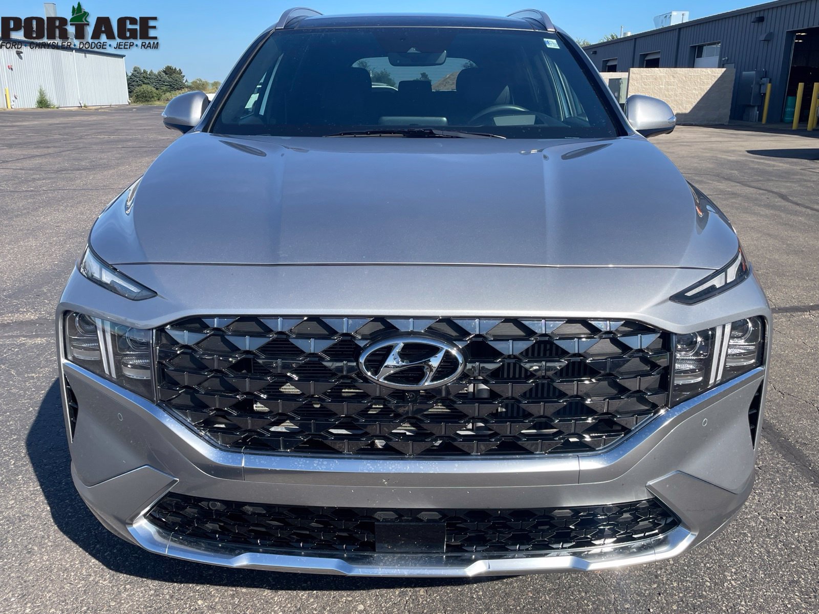 Used 2023 Hyundai Santa Fe Calligraphy AWD/4WD image 2