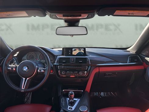 Used 2019 BMW M4 Convertible w/ Competition Package image 12