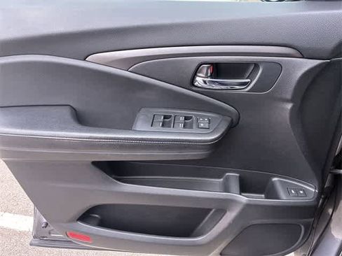 Used 2016 Honda Pilot EX-L image 40