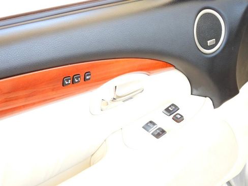 Used 2006 Lexus SC 430 Convertible image 64