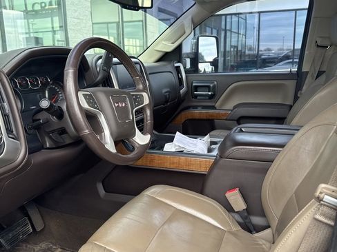 Used 2015 GMC Sierra 1500 SLT w/ Max Trailering Package image 2