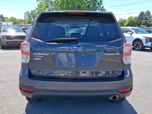 Used 2018 Subaru Forester 2.5i Limited AWD/4WD image 6