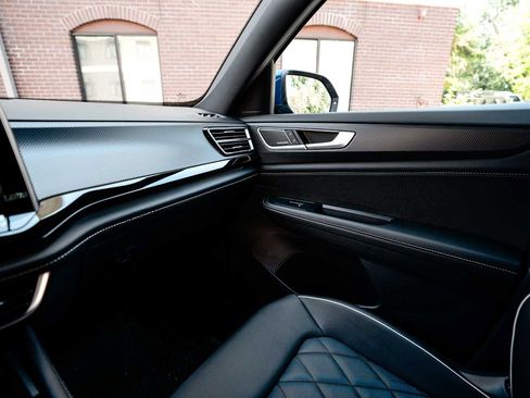 New 2025 Volkswagen Atlas Cross Sport SEL Premium R-Line image 34