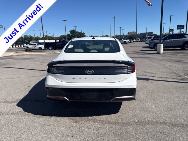 Used 2025 Hyundai Sonata SEL FWD image 4