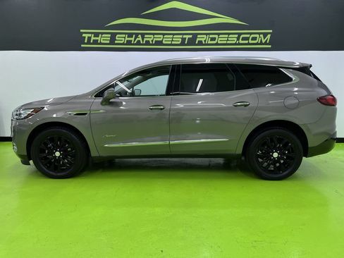 Used 2019 Buick Enclave Avenir w/ Avenir Technology Package AWD/4WD image 6