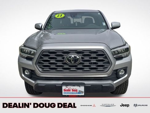 Used 2023 Toyota Tacoma TRD Off-Road w/ Technology Package AWD/4WD image 9