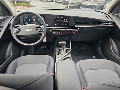 New 2026 Kia Niro LX