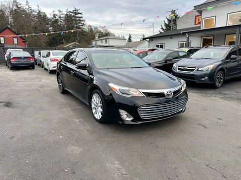 Used 2013 Toyota Avalon XLE image 3