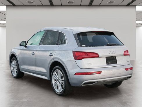 Used 2018 Audi Q5 2.0T Premium Plus w/ Premium Plus Package image 4