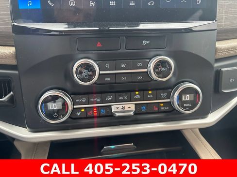 Used 2023 Ford Expedition Limited RWD image 12