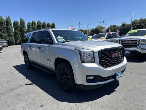 Used 2019 GMC Yukon XL Denali RWD image 1