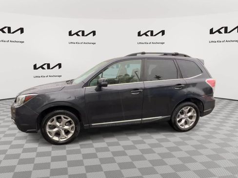 Used 2017 Subaru Forester 2.5i Touring AWD/4WD image 5