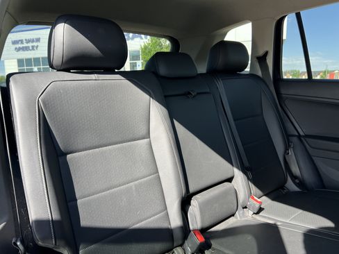Used 2019 Volkswagen Tiguan SE AWD/4WD image 17