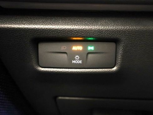 New 2026 Volkswagen Tiguan SE AWD/4WD image 28