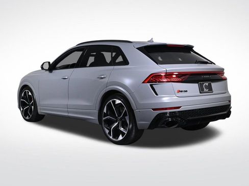 Used 2023 Audi RS Q8 4.0T image 3