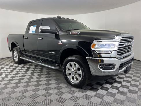 Used 2022 RAM 3500 Laramie AWD/4WD image 2