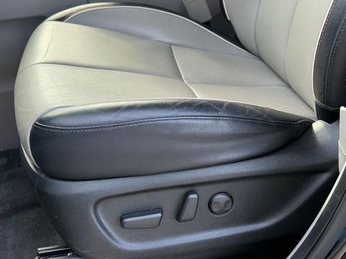 Used 2020 Kia Sedona EX image 26