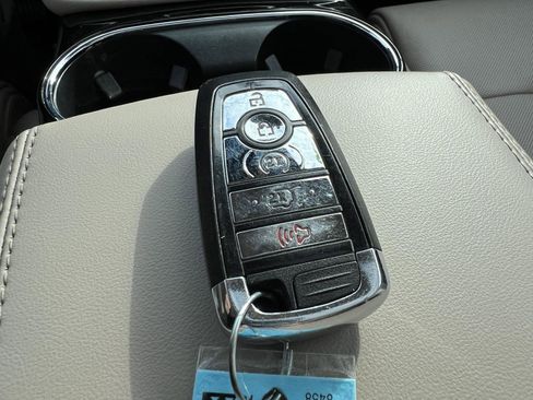 Used 2022 Lincoln Nautilus Reserve w/ Equipment Group 201A image 41