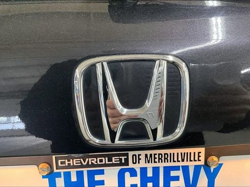 Used 2017 Honda HR-V EX image 25