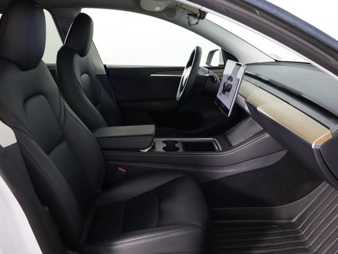 Used 2023 Tesla Model Y Long Range AWD/4WD image 16