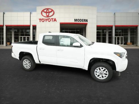 New 2025 Toyota Tacoma SR5 image 27