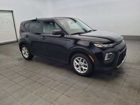 Used 2020 Kia Soul S FWD image 11