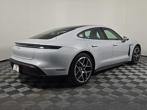 New 2025 Porsche Taycan image 7