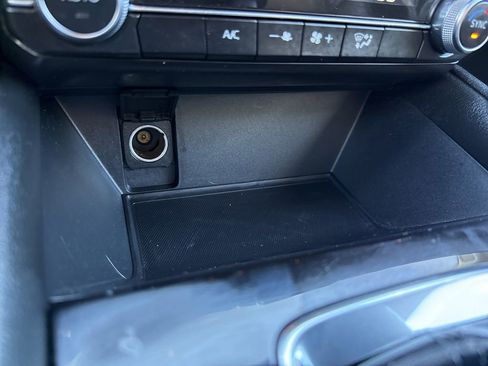 Used 2019 MAZDA CX-5 Touring image 26