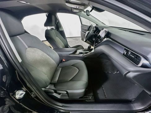 Used 2022 Toyota Camry LE FWD image 14
