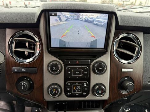 Used 2014 Ford F250 Lariat w/ Chrome Package image 39