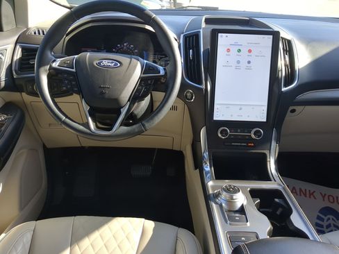 Used 2024 Ford Edge Titanium image 27