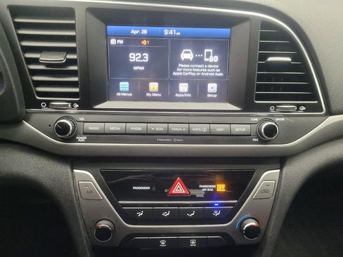 Used 2018 Hyundai Elantra SEL FWD image 25