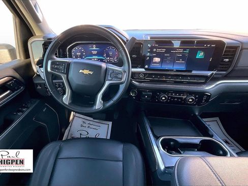 Used 2024 Chevrolet Silverado 2500 LTZ w/ LTZ Convenience Package image 5