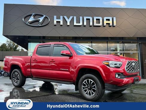 Used 2023 Toyota Tacoma TRD Sport w/ Technology Package AWD/4WD image 1