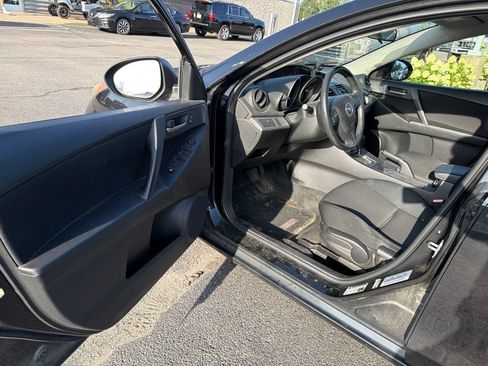 Used 2012 MAZDA MAZDA3 i Sport FWD image 6