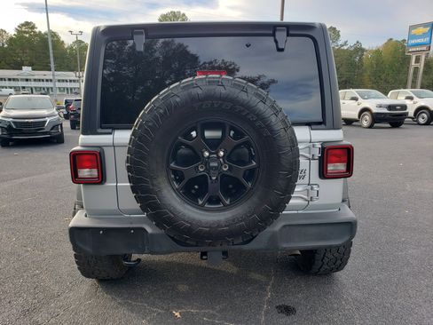 Used 2023 Jeep Wrangler Unlimited Sport image 7