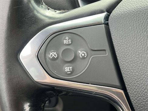 Used 2019 Chevrolet Traverse LT image 23