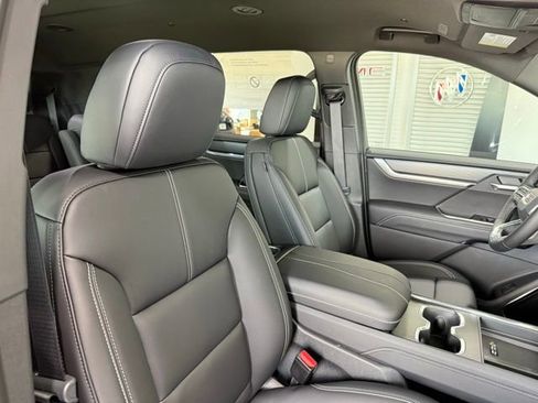 New 2025 GMC Acadia Elevation w/ Elevation Premium Package image 22